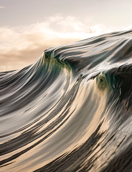 ESSENCE WAVES OCEAN INSPIRATION WEB
