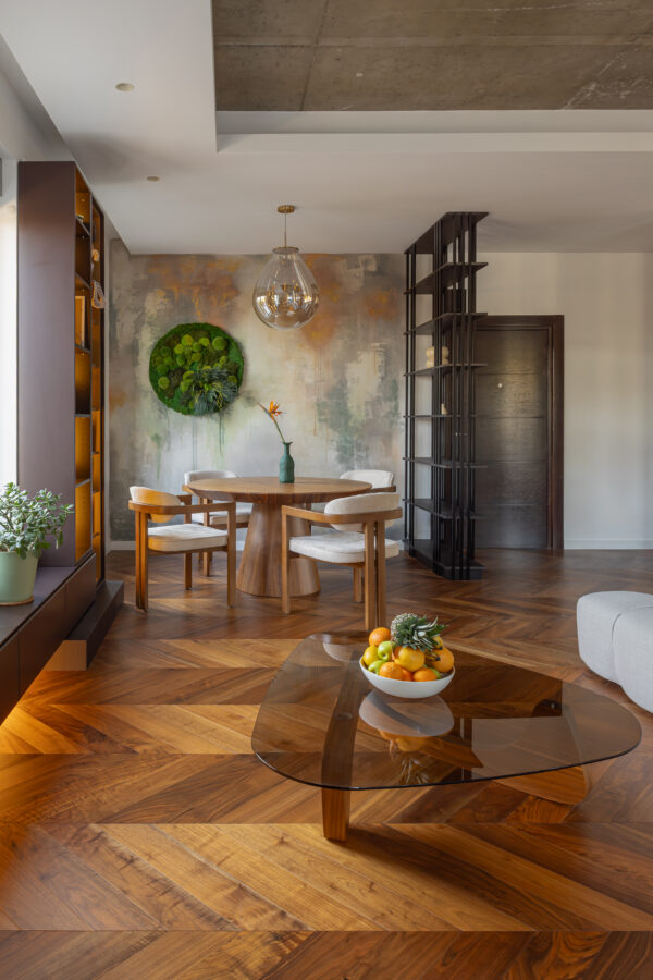 Apartmán v Belehrade – charakteristický chevronový vzor